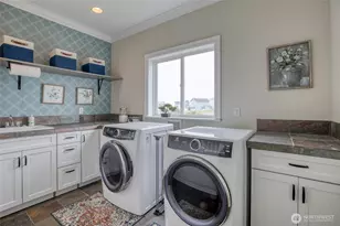 470 W Wind St, Ocean Shores, WA 98569 - Photo 11
