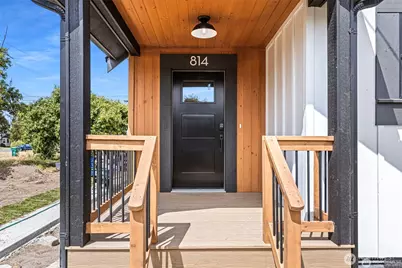 814 26th Street #1, Anacortes, WA 98221 - Photo 3