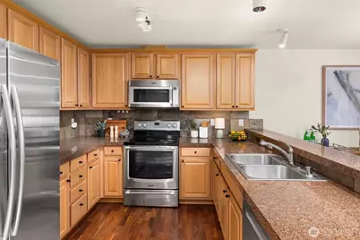11312 124th Avenue NE #201, Kirkland, WA 98033 - Photo 9