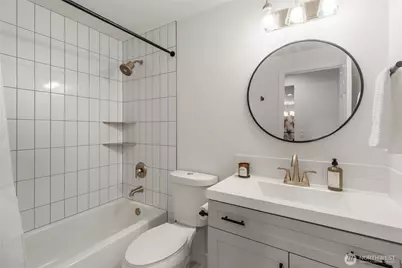 18523 68th Avenue NE #102, Kenmore, WA 98028 - Photo 21