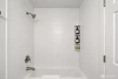 14300 32nd Avenue NE #410, Seattle, WA 98125 - Photo 11
