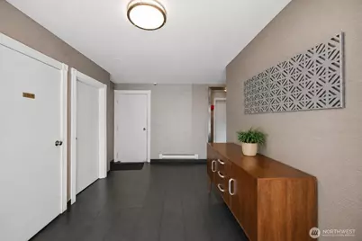 14300 32nd Avenue NE #410, Seattle, WA 98125 - Photo 27