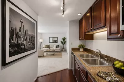 14300 32nd Avenue NE #410, Seattle, WA 98125 - Photo 3