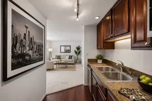 14300 32nd Ave NE, Seattle, WA 98125 - Photo 3