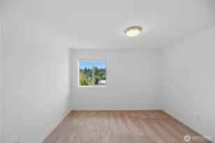 14300 32nd Ave NE, Seattle, WA 98125 - Photo 17