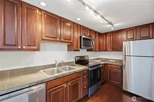14300 32nd Ave NE, Seattle, WA 98125 - Photo 19