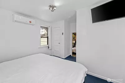 1225 E Jefferson Street, Seattle, WA 98122 - Photo 9