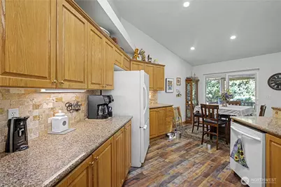 20877 Stottlemeyer Road NE, Poulsbo, WA 98370 - Photo 15