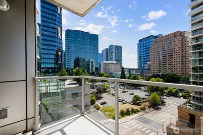 10650 NE 9th Place #1023, Bellevue, WA 98004 - Photo 13