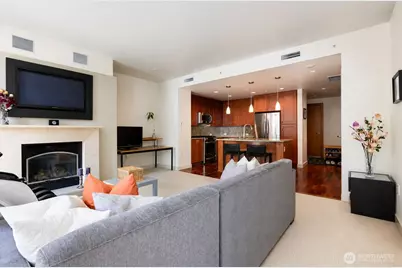 10650 NE 9th Place #1023, Bellevue, WA 98004 - Photo 3