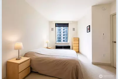 10650 NE 9th Place #1023, Bellevue, WA 98004 - Photo 9