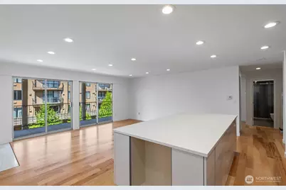 10129 Main Street #306, Bellevue, WA 98004 - Photo 11