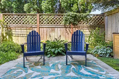 6801 Greenwood Avenue N #106, Seattle, WA 98103 - Photo 25
