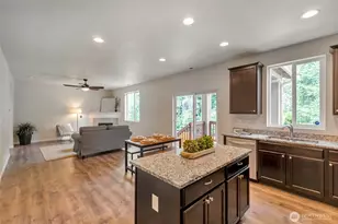 14206 67th Ave E, Puyallup, WA 98373 - Photo 3