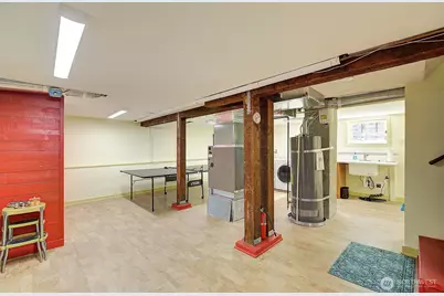 4655 Eastern Avenue N, Seattle, WA 98103 - Photo 27