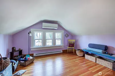 4655 Eastern Avenue N, Seattle, WA 98103 - Photo 25