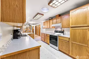 13006 160th Ave SE, Renton, WA 98059 - Photo 3