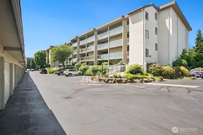 9715 NE Juanita Drive #B407, Kirkland, WA 98034 - Photo 31