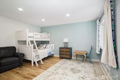9715 NE Juanita Drive #B407, Kirkland, WA 98034 - Photo 17