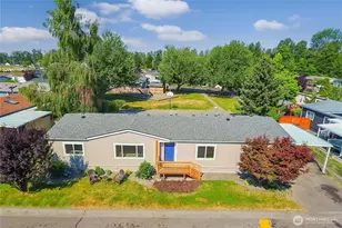 232 Grand Fir Dr, Enumclaw, WA 98022 - Photo 1