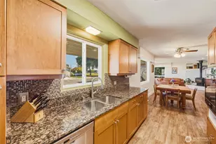 307 Lincoln St, Everson, WA 98247 - Photo 9