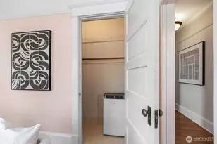 904 E Miller St, Seattle, WA 98102 - Photo 7