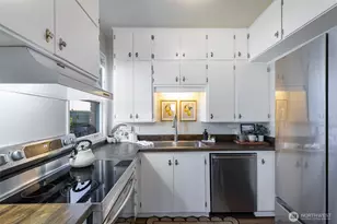 904 E Miller St, Seattle, WA 98102 - Photo 15