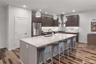 2627 SW 100th St, Seattle, WA 98146 - Photo 13