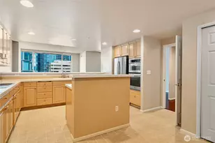177 107th Ave NE, Bellevue, WA 98004 - Photo 11