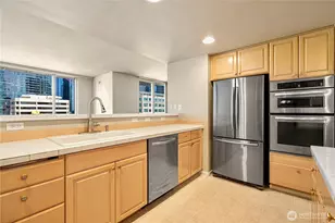 177 107th Ave NE, Bellevue, WA 98004 - Photo 13