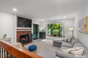 1819 N 107th St, Seattle, WA 98133 - Photo 3