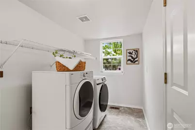 8231 126th Place SE, Newcastle, WA 98056 - Photo 21