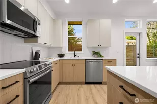 1138 D NW 57th St, Seattle, WA 98107 - Photo 11