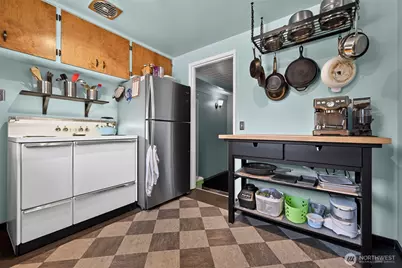 9219 26th Avenue SW, Seattle, WA 98106 - Photo 17