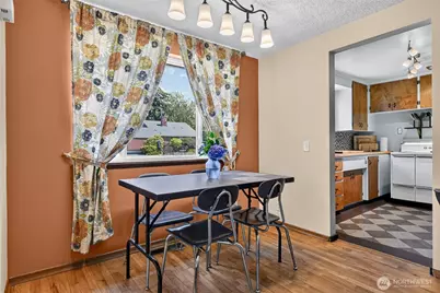 9219 26th Avenue SW, Seattle, WA 98106 - Photo 5