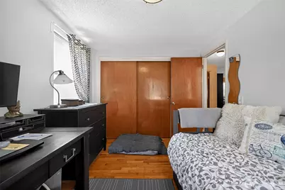 9219 26th Avenue SW, Seattle, WA 98106 - Photo 11