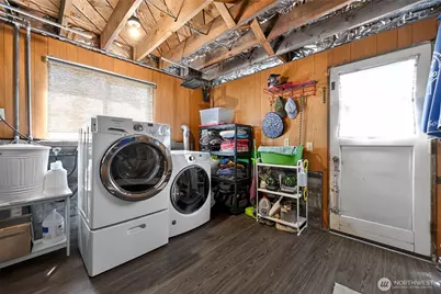 9219 26th Avenue SW, Seattle, WA 98106 - Photo 25