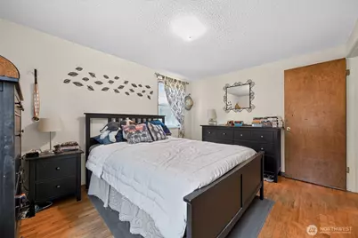 9219 26th Avenue SW, Seattle, WA 98106 - Photo 7
