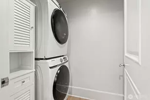 1 Ward St, Seattle, WA 98109 - Photo 13