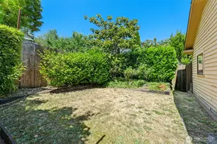6505 Dayton Ave N, Seattle, WA 98103 - Photo 25