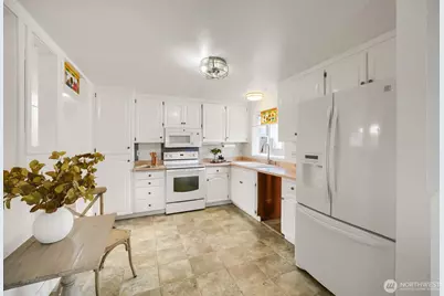 23333 115th Place SE, Kent, WA 98031 - Photo 11