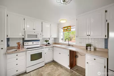 23333 115th Place SE, Kent, WA 98031 - Photo 13