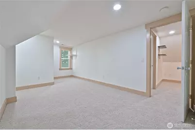 2134 E 14th Street, Bremerton, WA 98310 - Photo 19