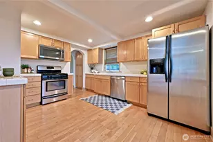 2134 E 14th St, Bremerton, WA 98310 - Photo 5