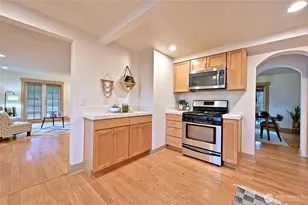 2134 E 14th St, Bremerton, WA 98310 - Photo 7