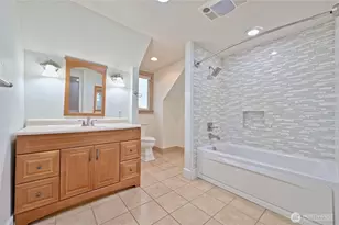 2134 E 14th St, Bremerton, WA 98310 - Photo 17