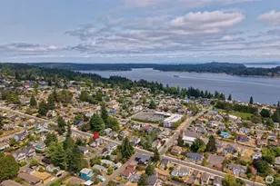 2134 E 14th St, Bremerton, WA 98310 - Photo 33