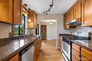 15062 SE 44 St, Bellevue, WA 98006 - Photo 15