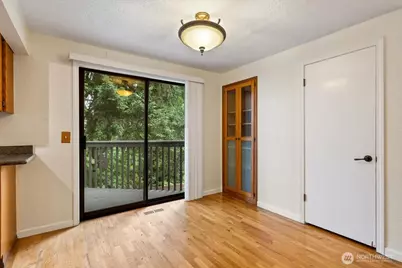15062 SE 44th Street, Bellevue, WA 98006 - Photo 17