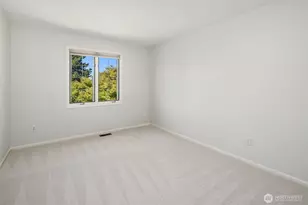 22525 SE 46th Pl, Sammamish, WA 98075 - Photo 23